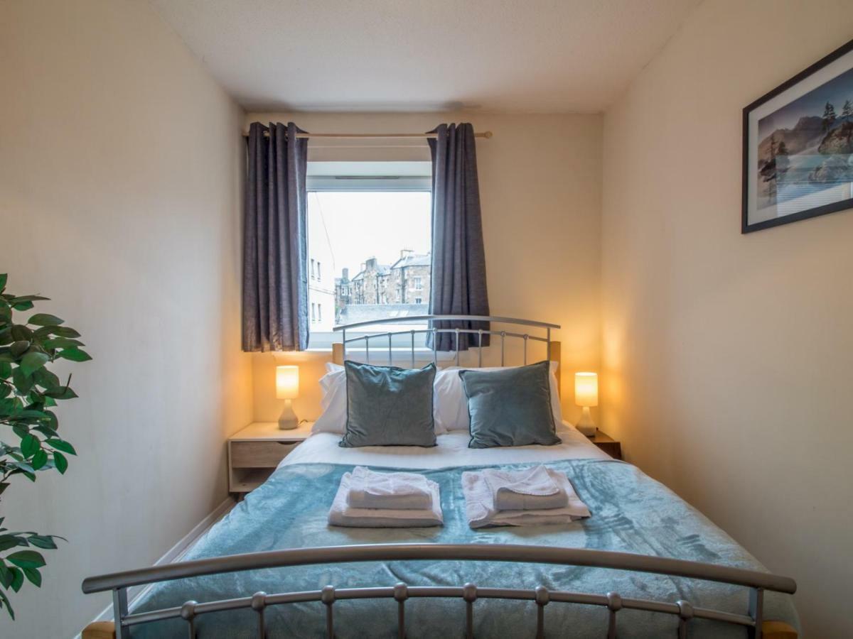 Bright & Tranquil Apartment Near City Centre With Free Parking! 에든버러 외부 사진