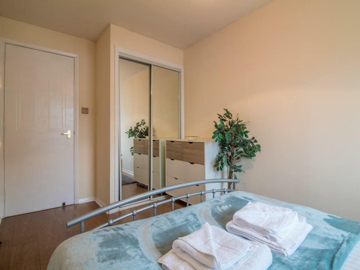 Bright & Tranquil Apartment Near City Centre With Free Parking! 에든버러 외부 사진